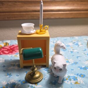 Zuru Mini Brands Books - ACCESORIES